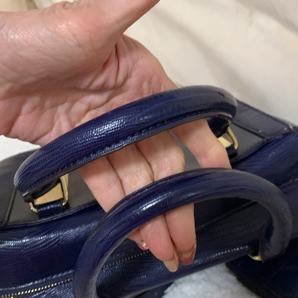 Anne Klein doctor type satchel - Picture 7 of 13